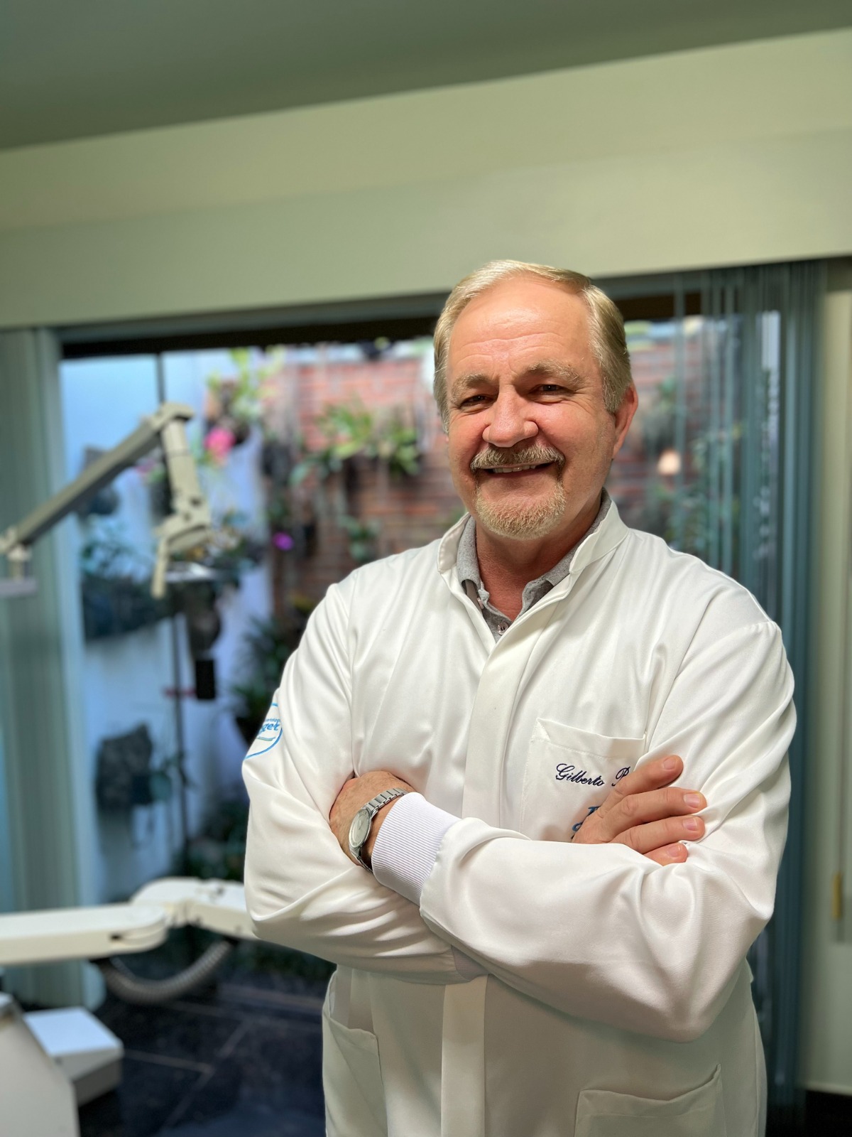 Dr. Gilberto Boger
